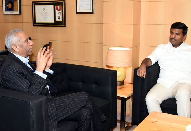 Andhra Industries Minister pitches Invest India Chief for investment support