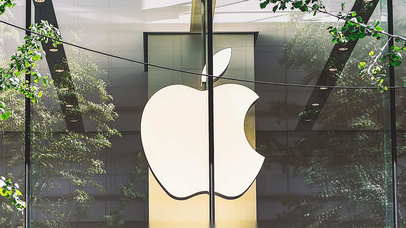 Apple Shifts Manufacturing Focus to India Amid Tariff Threats on Chinese Imports