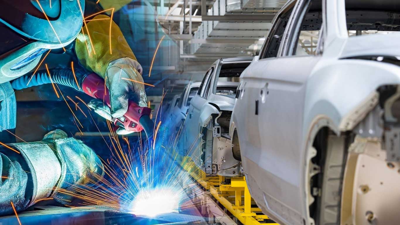 India Weighs Green Steel Mandate for Luxury Carmakers