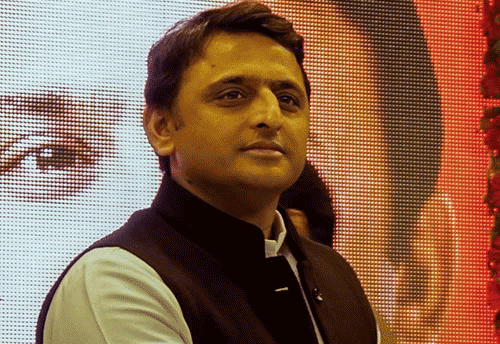 Old currency notes to be accepted for land registration in UP till Nov 24: Akhilesh Yadav