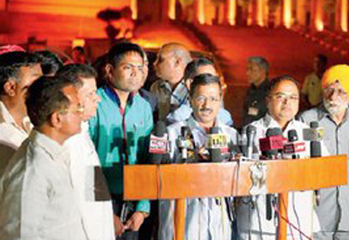 Delhi CM meets Pranab Mukherjee over 1% excise on jewellery; says excise would encourage Inspector Raj