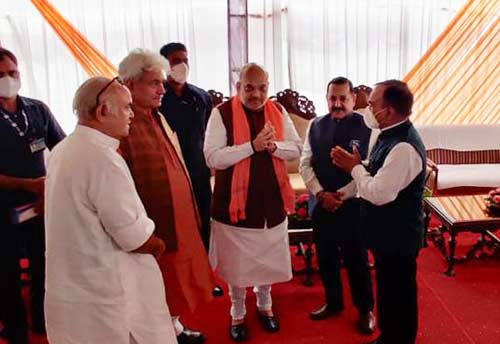 Industries in Jammu meet Home Minister Shah; seek changes in Land Revenue Act