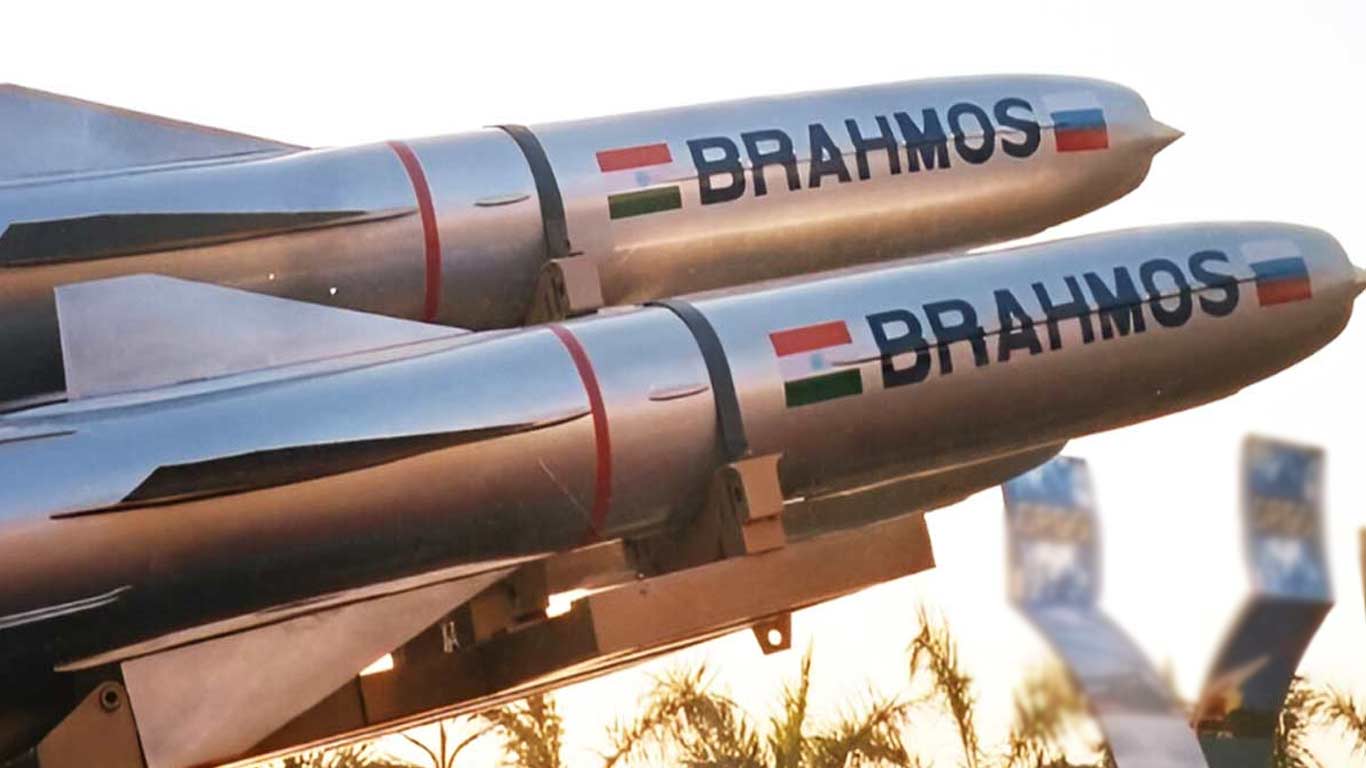 India Nears $450 Million BrahMos Missile Deals With Vietnam, Indonesia