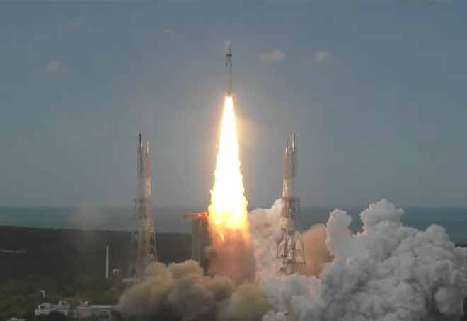 ISRO successfully lifts off Chandrayaan-3
