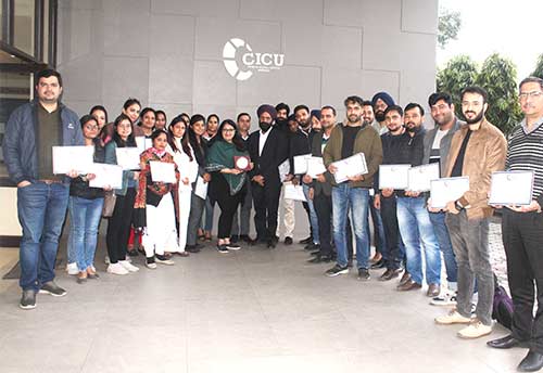 CICU trains 40 professionals with focus on communication skills for business growth