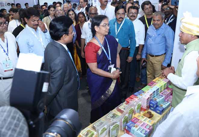 CSIR Director calls for improvement in rubber cultivation to meet global demand