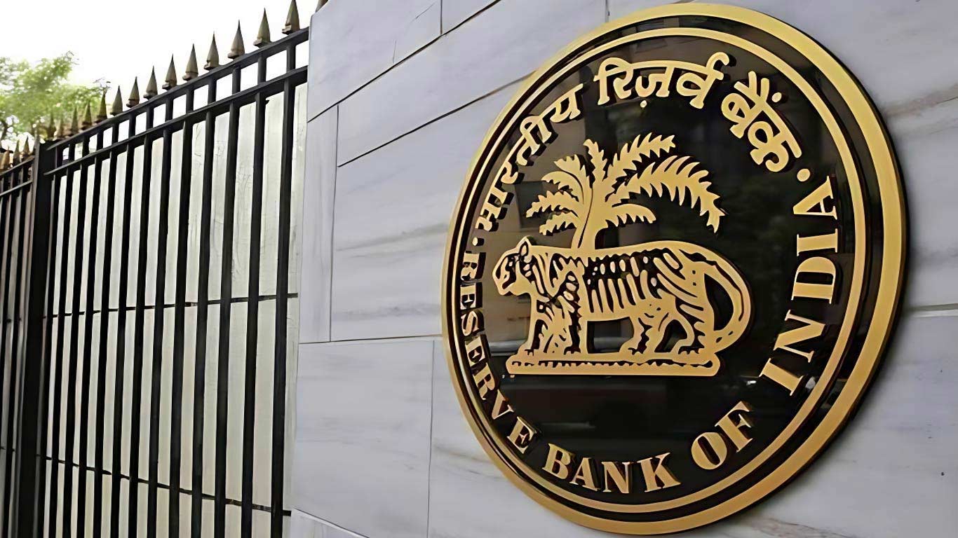 RBI Deputy Governor Cautions Small Finance Banks On High Cost Deposits