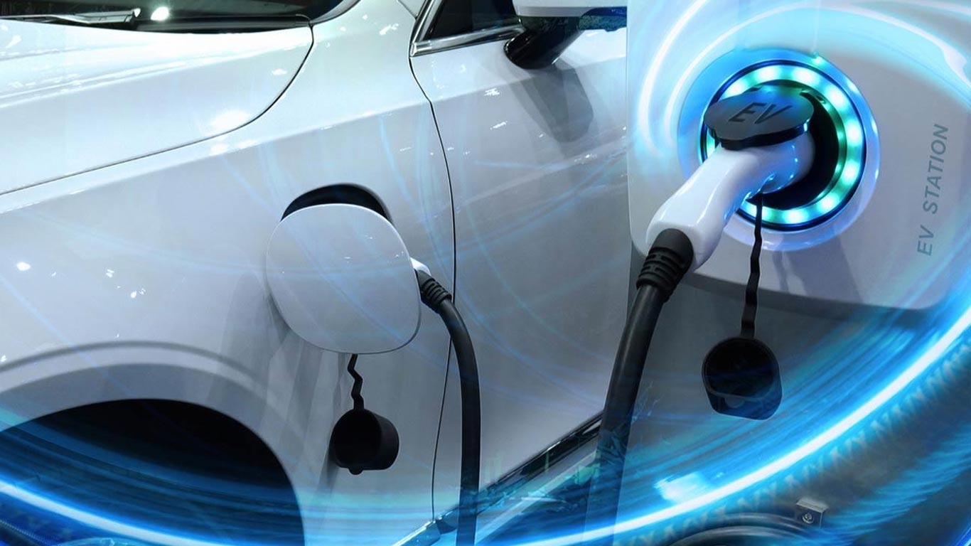 India May Cut Import Tax Duty For EV Manufacturers