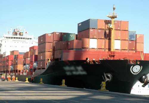 Maximum permissible period of pre & pro shipment export credit sanctioned by banks increased from 1 yr to 15 months