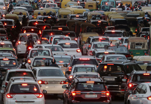Automobile sales fell by 28.64 per cent YoY in March: FADA 