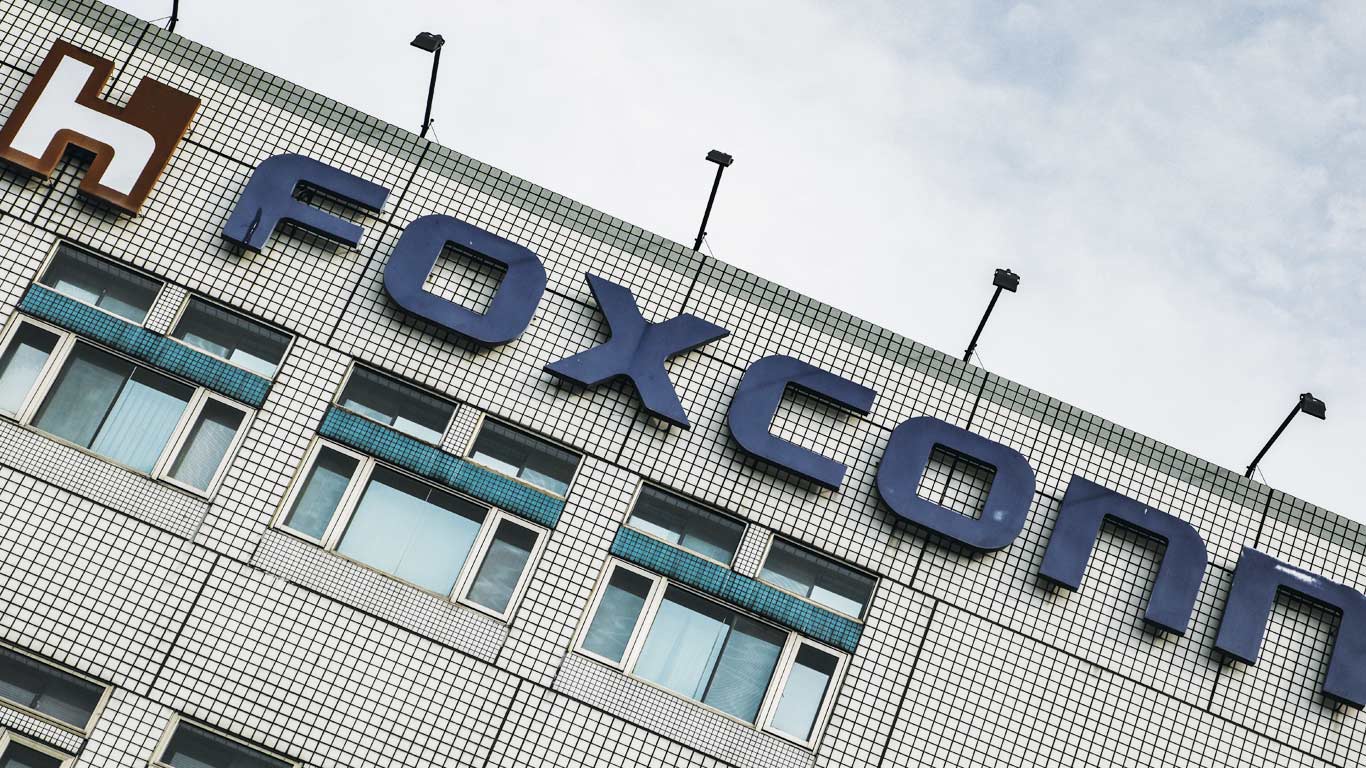 Foxconn to Invest USD 2.2 Bn in India and US, Shifts Production from China