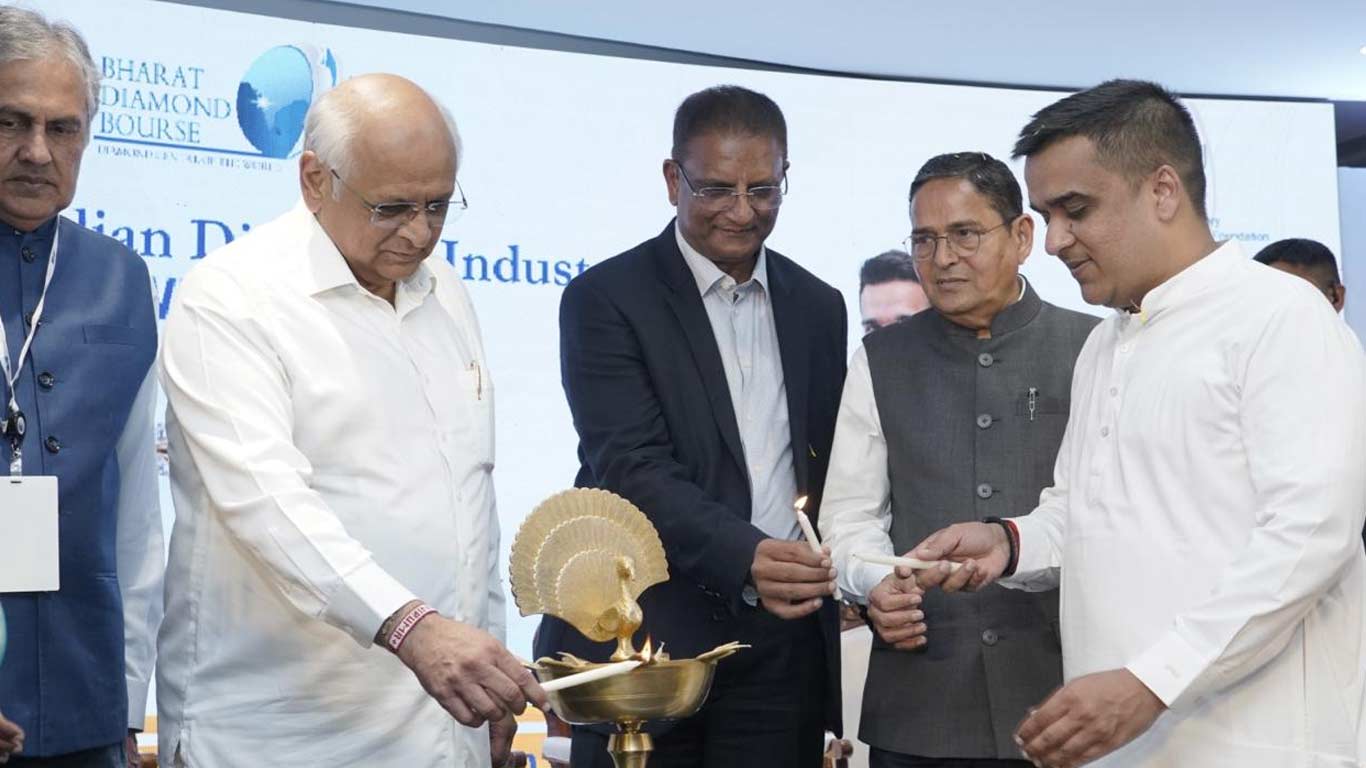 Diamond Industry Felicitate Gujarat CM and State Home Minister For Steadfast Support