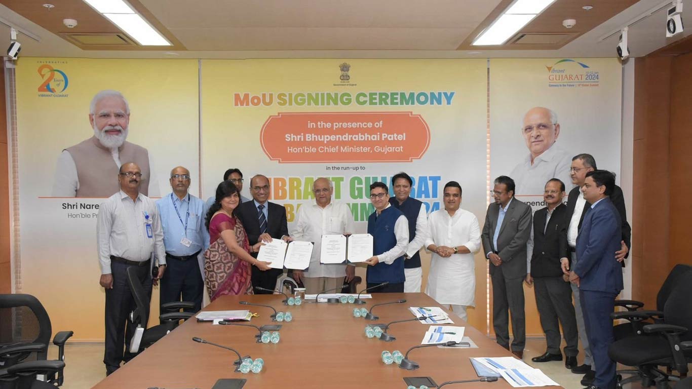 Gujarat Govt Inks MoU With AAI For Development Of Various Airports In State