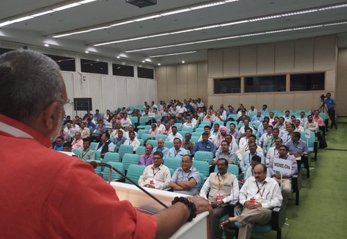 Important to develop more Agro Clusters under MSME for employment generation: Giriraj Singh