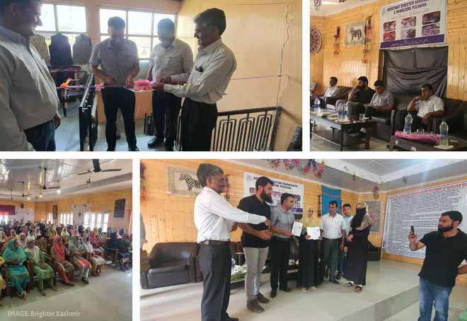Awareness programme on Govt schemes held in Pulwama, J&K for artisans & weavers