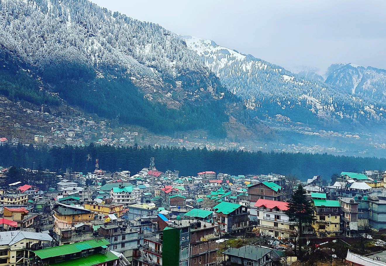 Tourism Industry  Demands Himachal Govt To Remove Tax On Commercial Vehicles Bringing Tourists