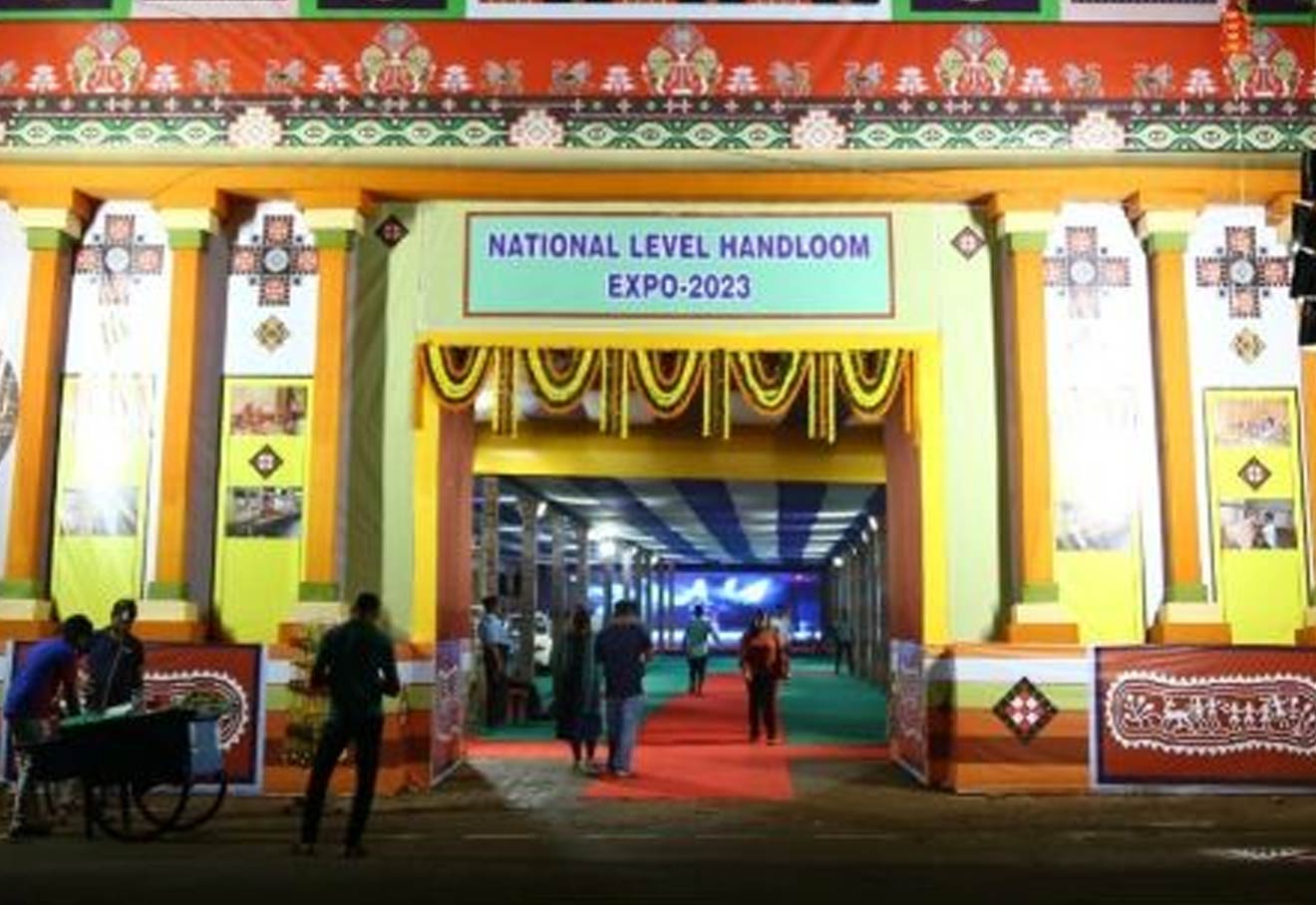 National Level Handloom Expo Underway In Bhubaneswar Till Oct 8