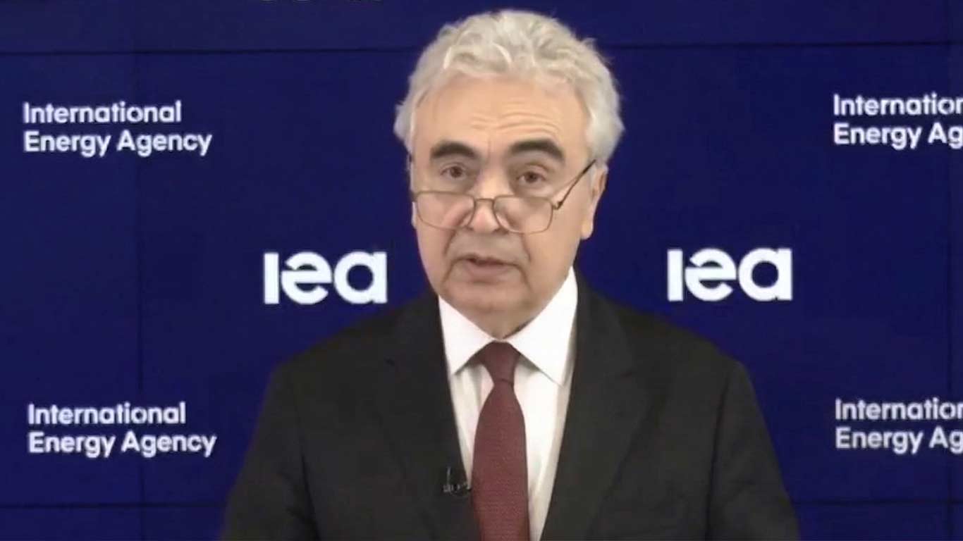 Global Energy Crisis Deepens As Oil & Gas Shocks Combine: IEA Chief