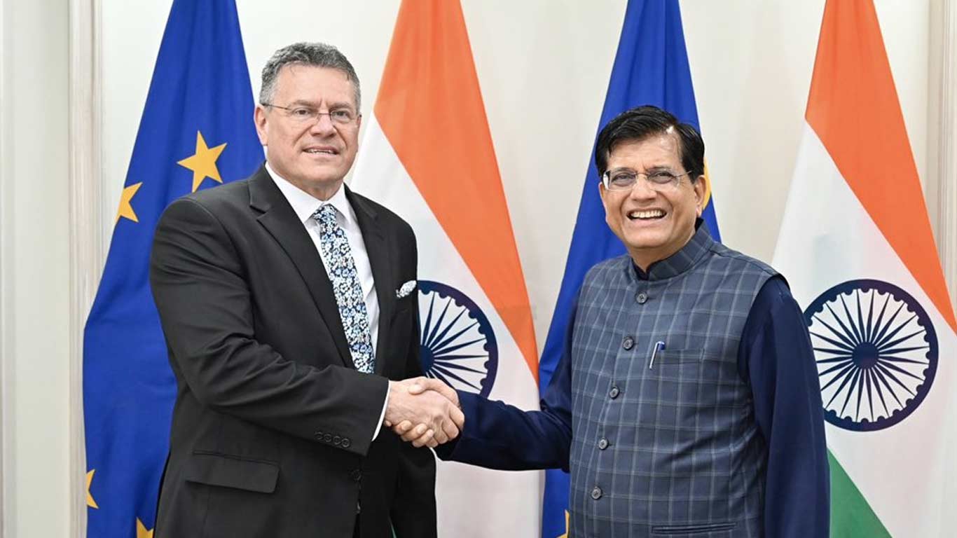 Commerce Minister and EU Trade Commissioner Hold Talks On EU-India FTA 