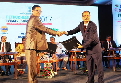 IOCL inks MoU to set up plastics and textile park in Odisha