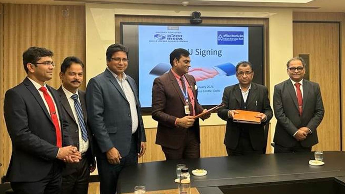 IREDA & Indian Overseas Bank Sign MoU For Co-Lending In Renewable Energy