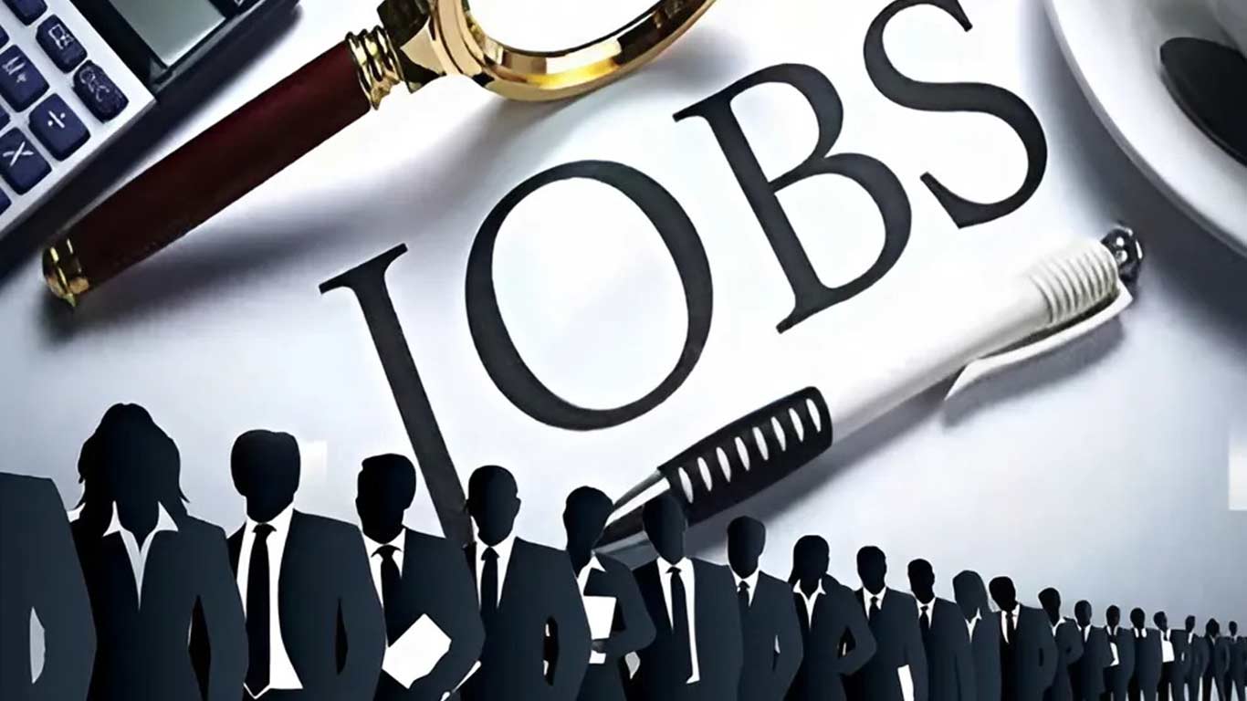 Services Firms Below Rs 500 Crore Output Generate 63% of Jobs: Report