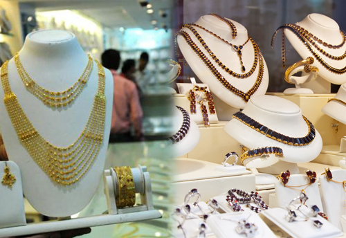 Jewellery traders back to business after 18 days strike and Rs 18,000 cr loss