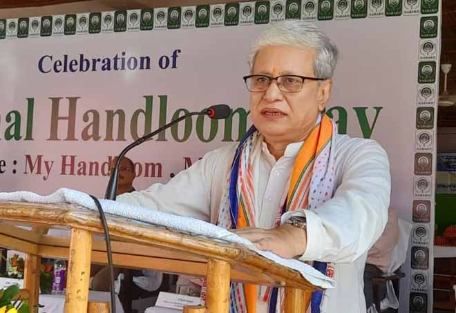Tripura Deputy CM asks NABARD to market Handloom Products in national market