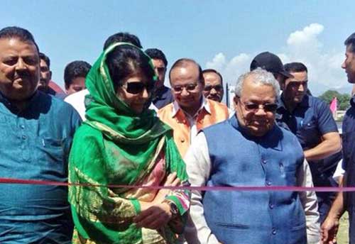 Land of Pashmina witnessed record sale of Khadi on May 30