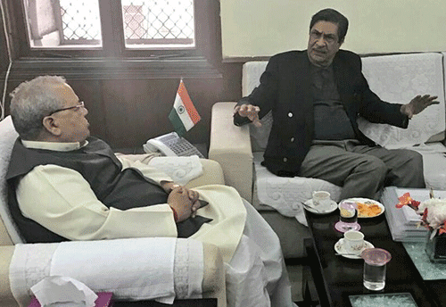 Prabhat Kumar submits Report on National MSME Policy to Kalraj Mishra
