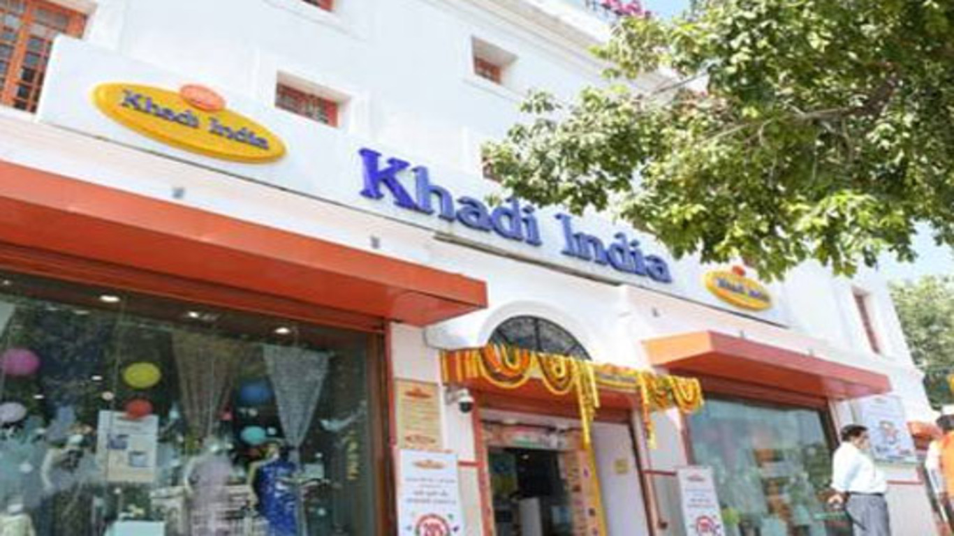 KVIC Act To Be Amended To Modernize & Digitize Khadi Supply Chain