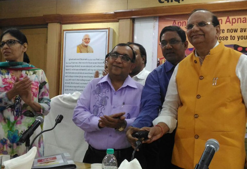 Khadi products now available at Apna Bazar, Mumbai