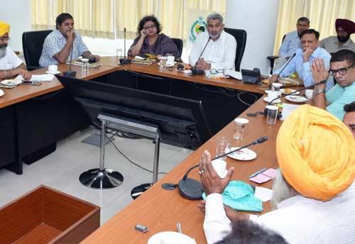 Farmers’ union, PAC request to shift mega textile park site away from Sutlej floodplains