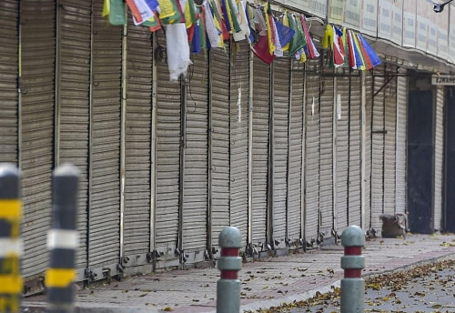 Retailers plead for relief to Commerce & Home Ministries from weekend lockdowns