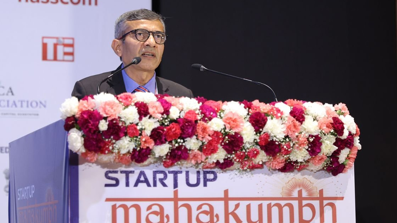 RK Singh Announces Final Stages Of Deep Tech Startup Policy At Startup Mahakumbh
