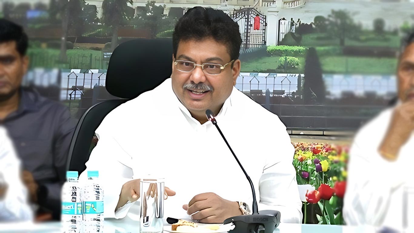 Karnataka Expects Rs 15,000 Cr Investment For R&D In EV Sector: Minister M B Patil