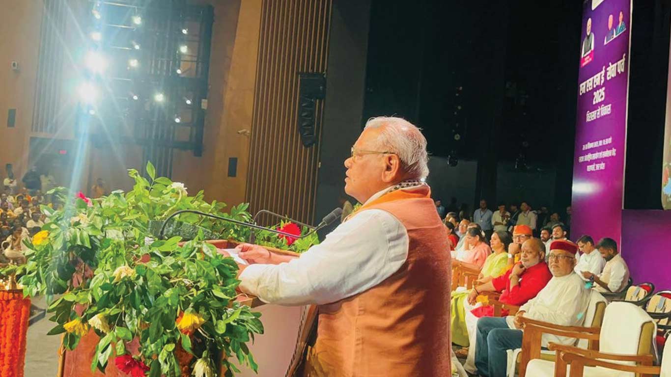 130 Artisans Display Craft In MSME Seva Parv-2025  Virasat in Varanasi