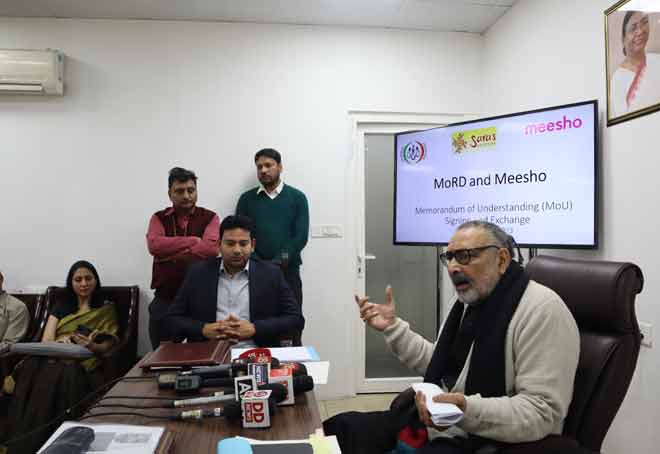 Ministry of Rural Development partners Meesho to enhance sale of SHG products