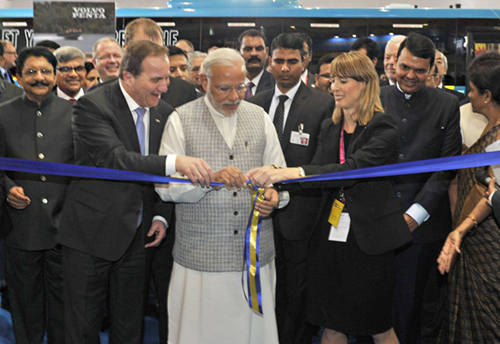 Modi inaugurates Make In India week in Mumbai