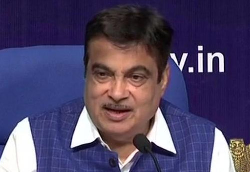 Gadkari calls IIT alumni for development of a new model to support self-employed from disadvantaged background