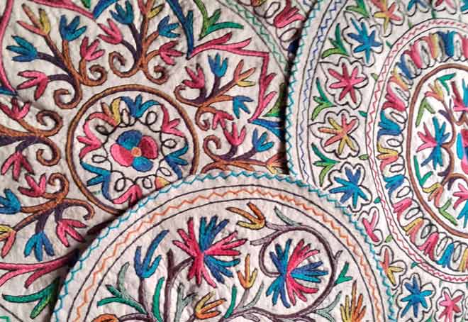 First batch of Kashmiri ‘namdas’ rugs exported to Europe in 25 years