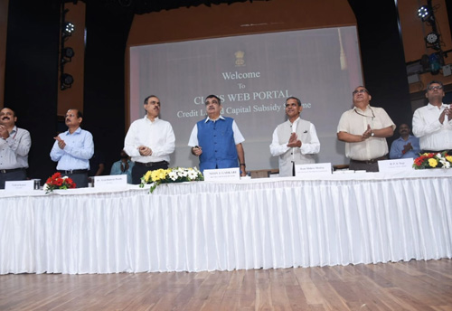 Gadkari launches CLCSS scheme for MSMEs