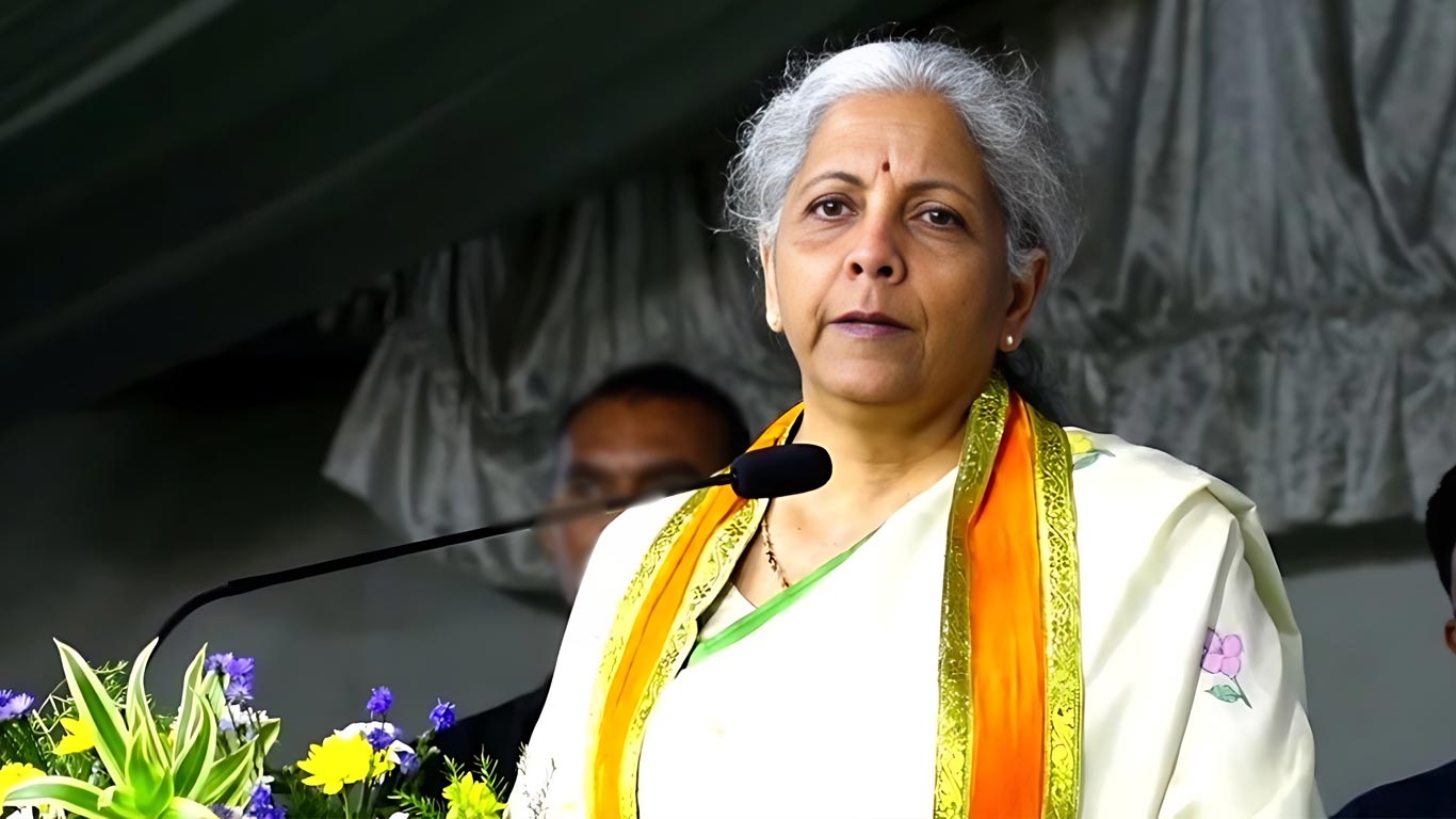 FM Urges Students To Explore Opportunities Beyond IT