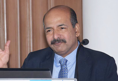 Smaller firms get unfairly competed out when large borrowers routinely obtain soft lending even upon defaults, under-performance: RBI Dy Governor