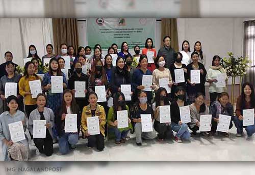 48 women trainees in Kohima certified for Silk spinning and weaving