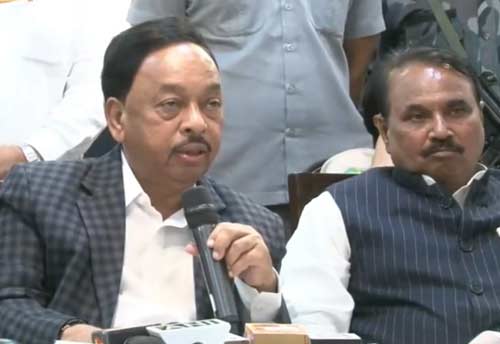 Union MSME Minister asks Khadi designers to assess popularity & curate appealing designs for youth