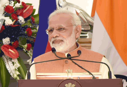 Efficient internal communication must for better functioning of departments: PM Modi
