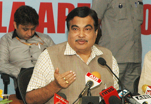 Highest ever 94 MTPA capacity added in Port sector in 2015-16: Gadkari