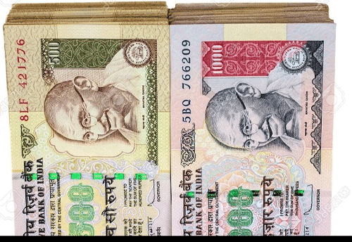 Last day to spend old currency notes of Rs 500 & Rs 1000