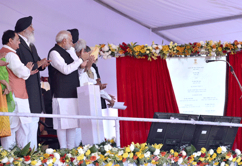 Educational institutions should help spread financial literacy, awareness on digital economy: PM